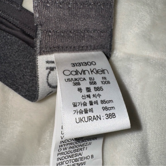 CALVIN KLEIN bra, grey, size 38B - Picture 2 of 2